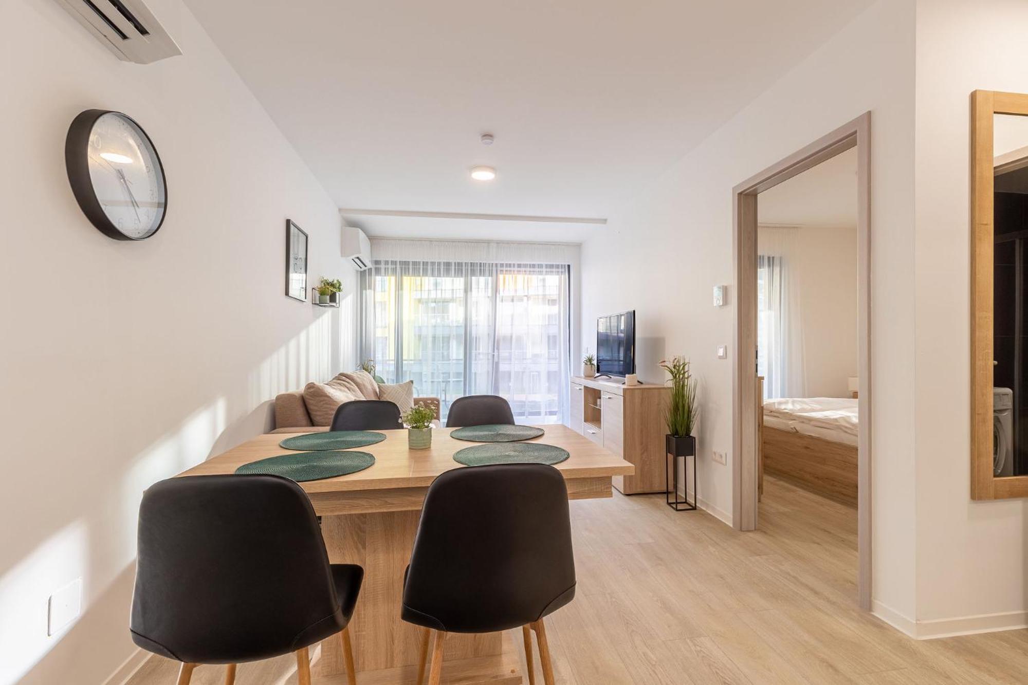 Casa Romana Apartmanok Siofok By Bltn ภายนอก รูปภาพ